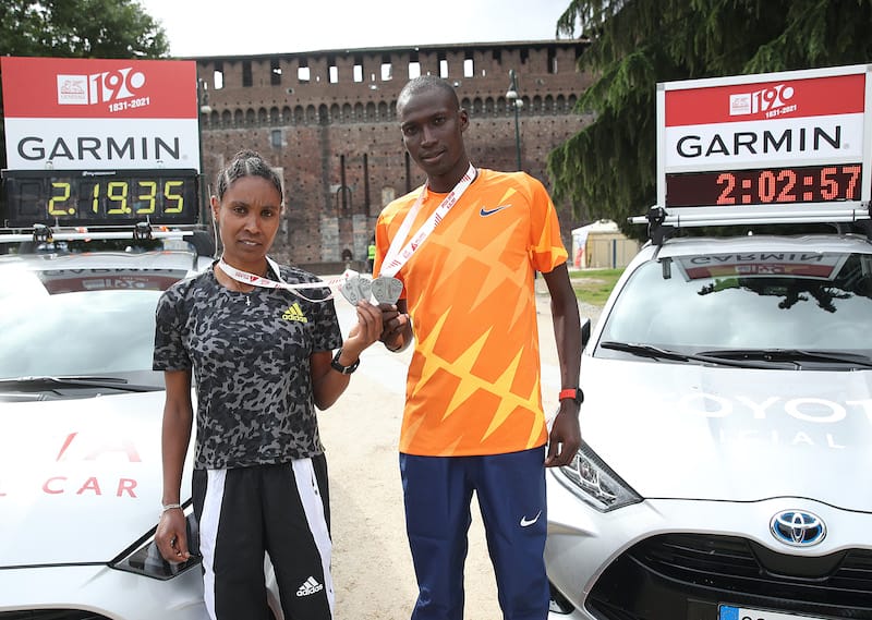 Hiwot Gebremaryam Gebrekidan con Titus Ekiru