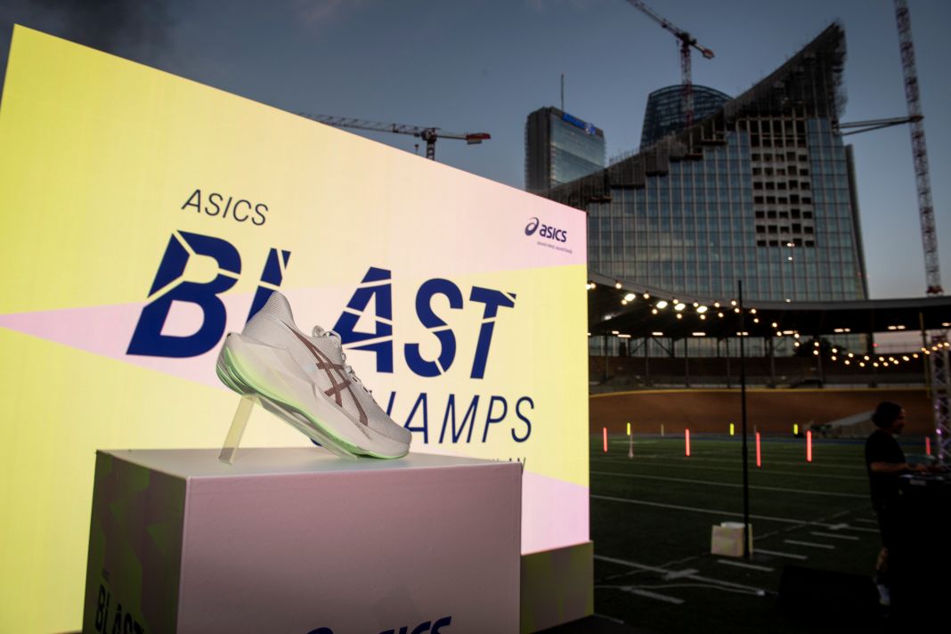 ASICS Novablast 6