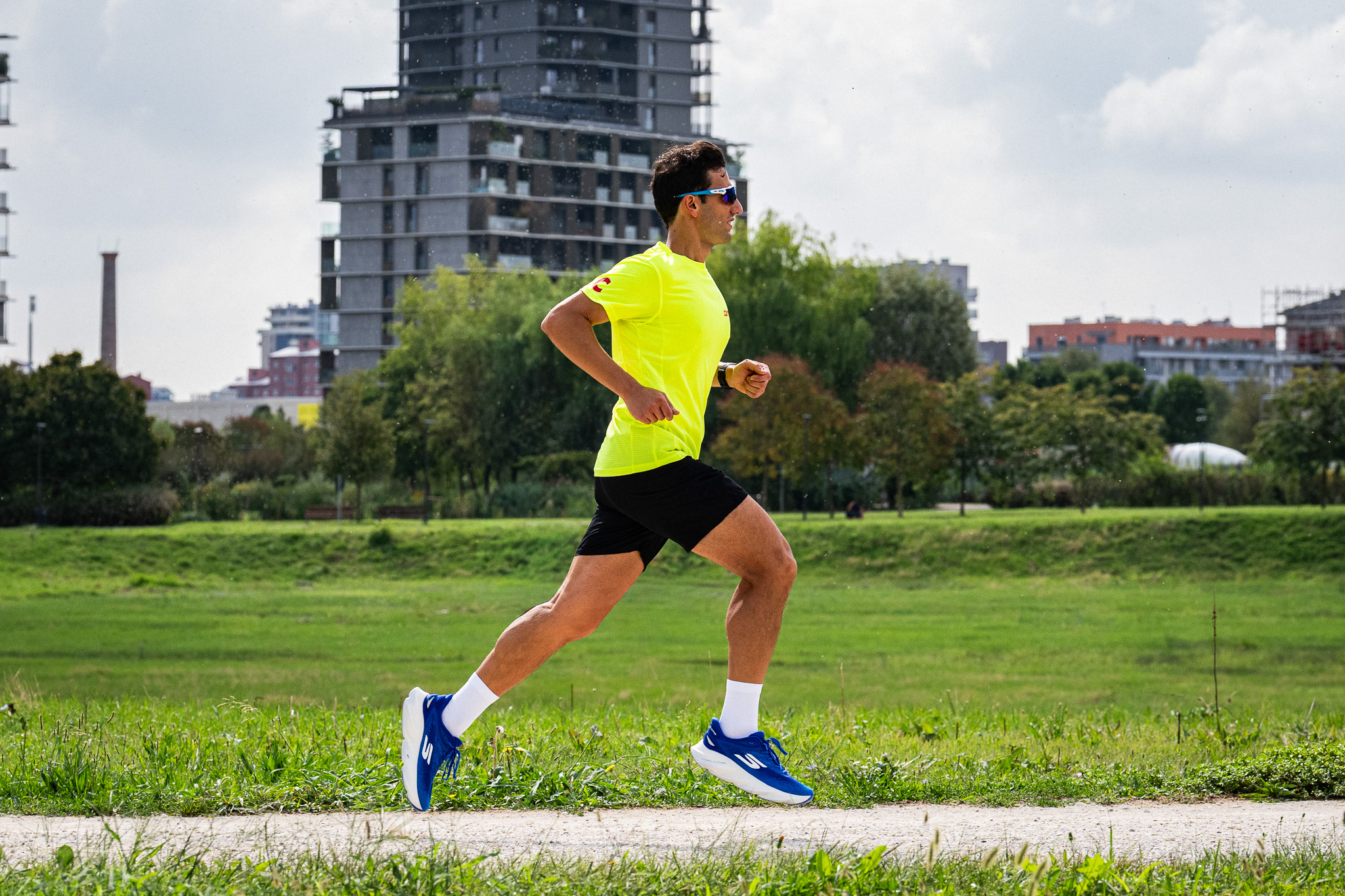 Skechers AERO Burst Action Laterale