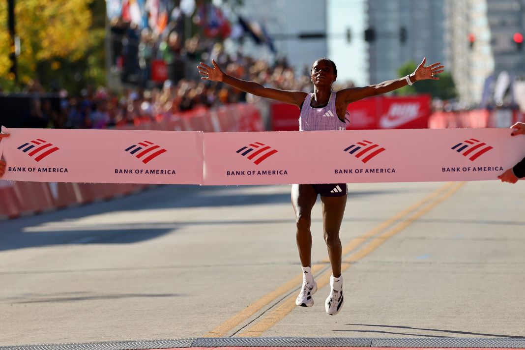 La vittoria di Feysa Hawi alla Chicago Marathon del 2025