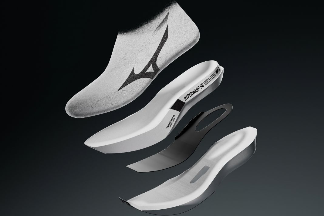Mizuno Hyperwarp 96